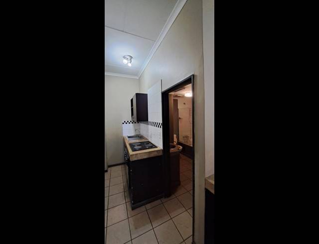 1 BEDROOM APARTMENT FOR SALE IN BRAAMFONTEIN